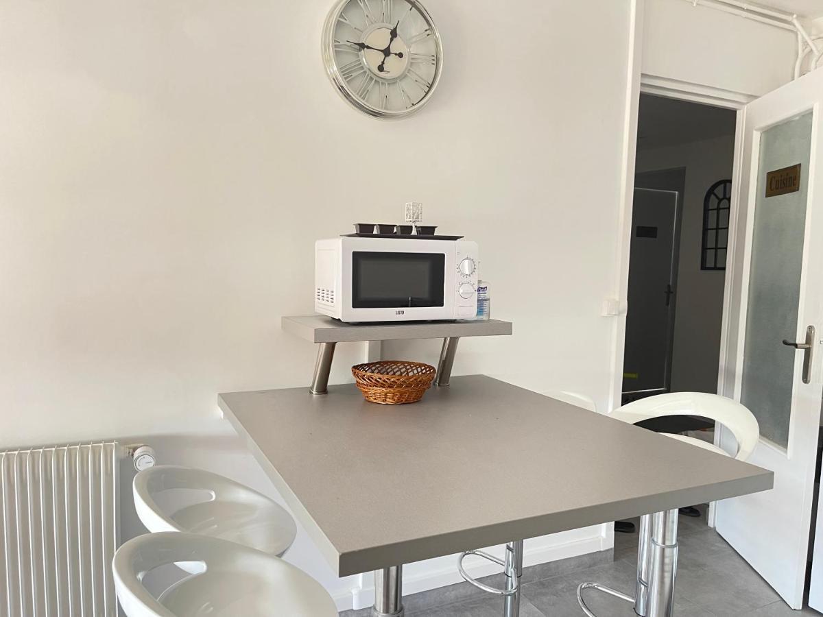 Votre Cocon Parfait A 9 Min D'Eurexpo Et 14 Min Groupama Lägenhet Saint-Priest  Exteriör bild