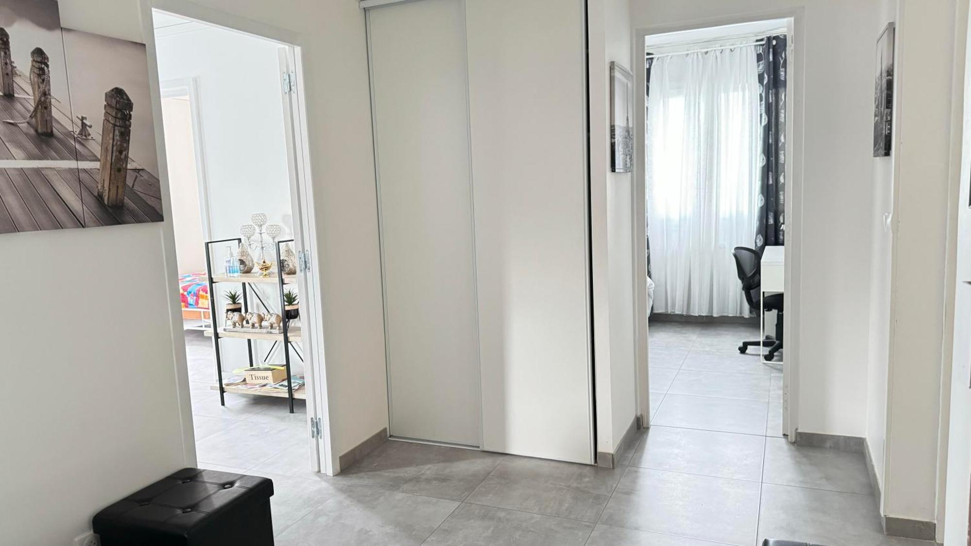 Votre Cocon Parfait A 9 Min D'Eurexpo Et 14 Min Groupama Lägenhet Saint-Priest  Exteriör bild